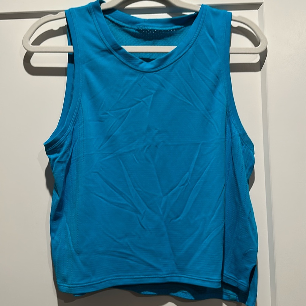 lululemon cropped tank top